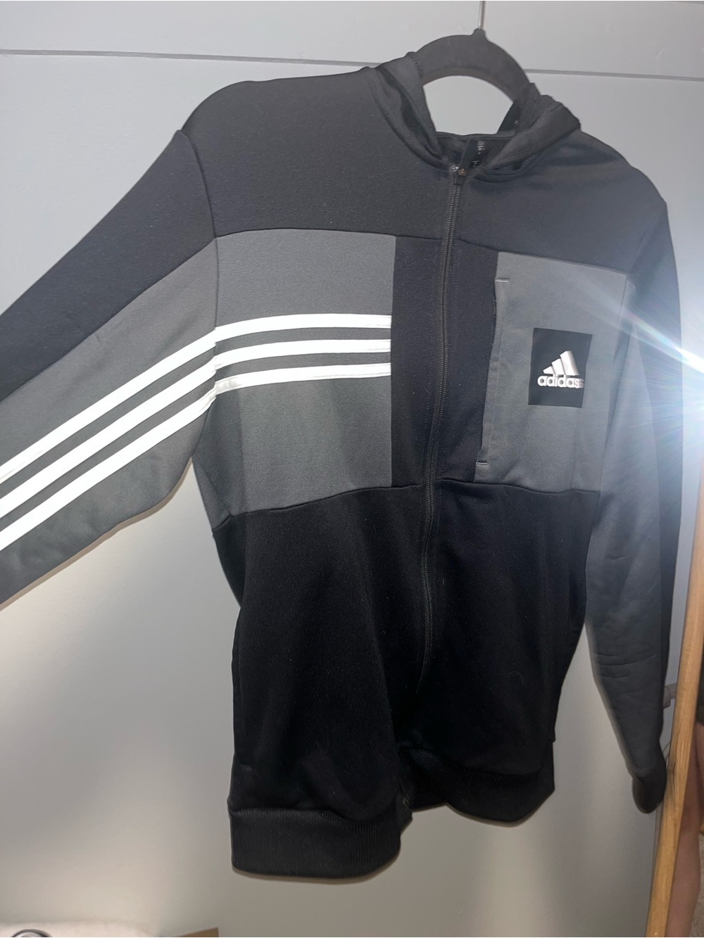adidas Black & Gray Full-Zip Hooded Windbreaker Jacket